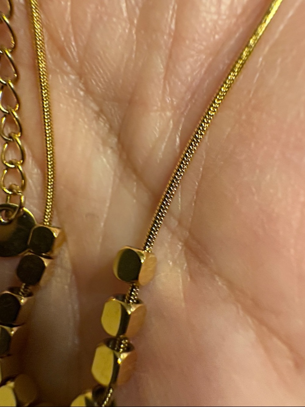 Heart Gold tone Pendant Necklace - Picture 3 of 3